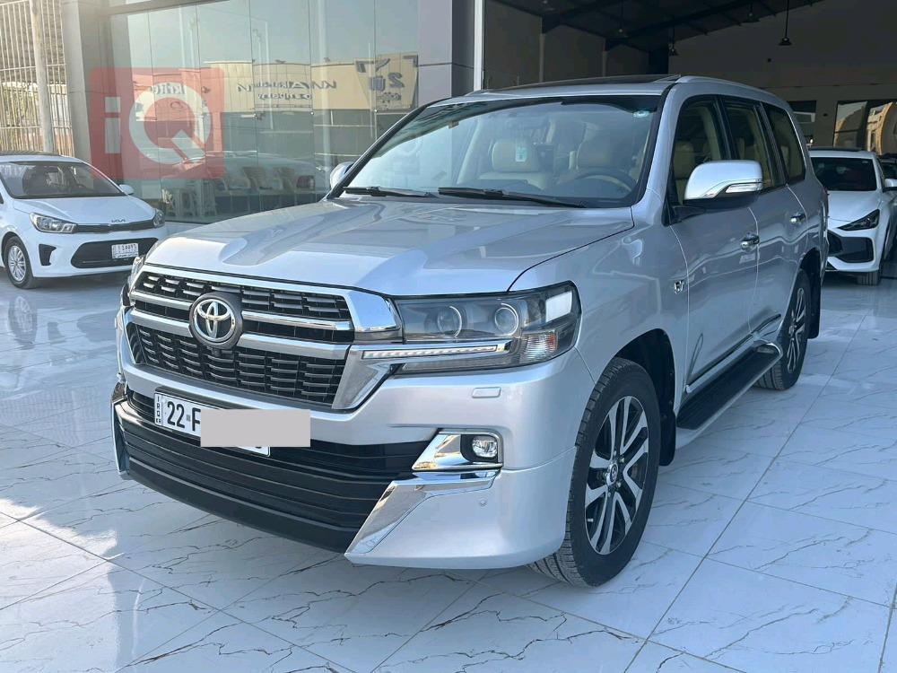 تويوتا لاندكروزر